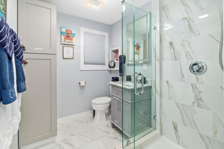 More Photos Of 9022 Midnight Pass Rd, Sarasota Apartments For Sale