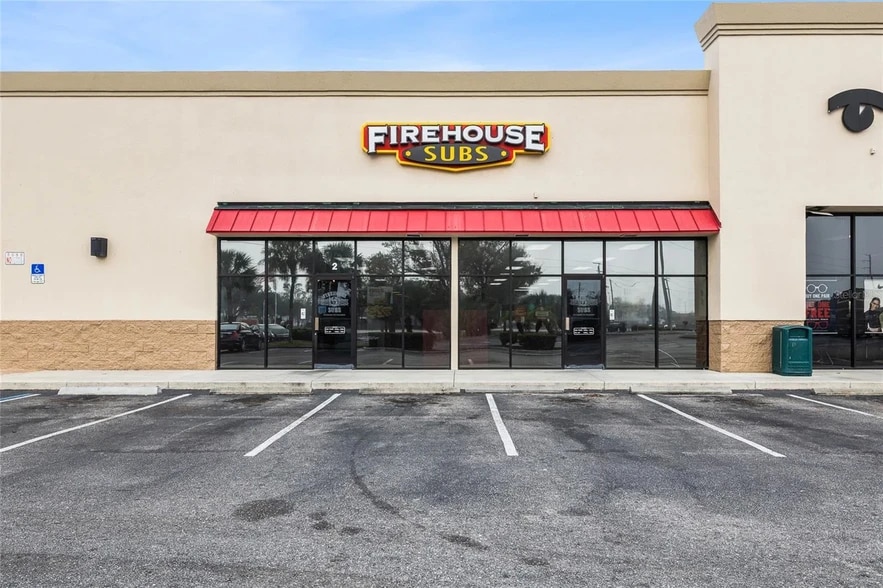 More Photos Of 18500 Veterans Blvd, Port Charlotte General Retail For Sale