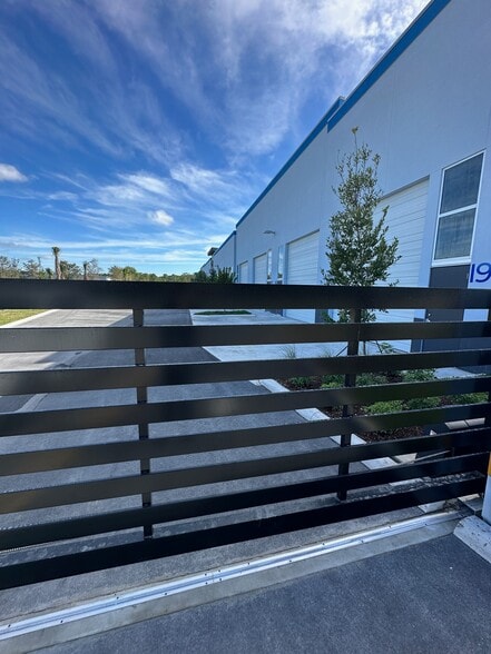 More Photos Of 15375 Corporate Rd N, Jupiter Industrial For Sale
