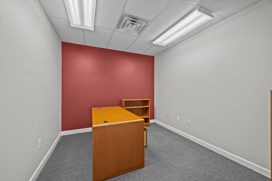 More Photos Of 201 4th St, Walnut Cove Office For Sale