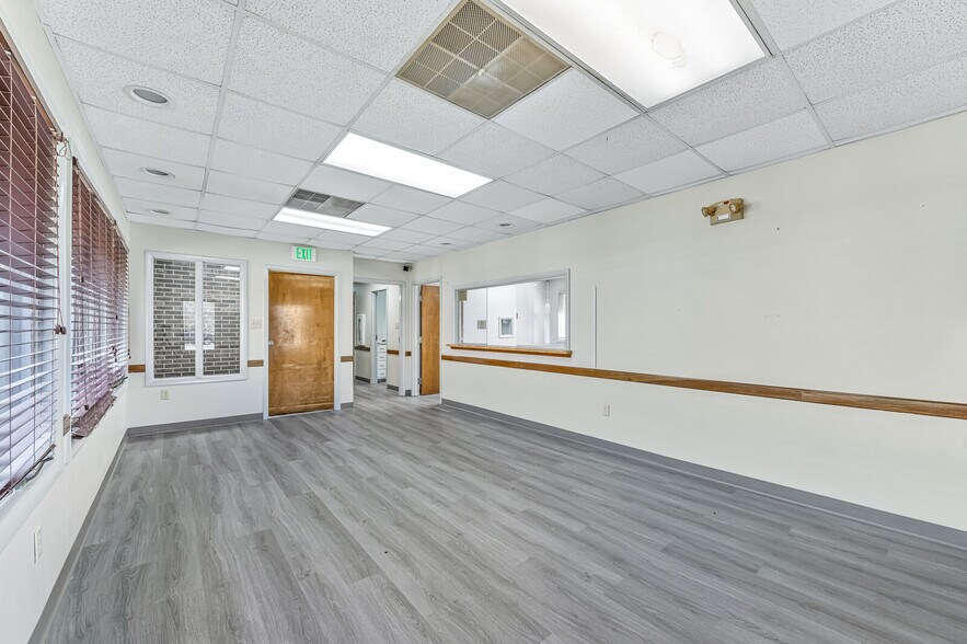 More Photos Of 2110 Hartford Rd, Hampton Medical For Lease