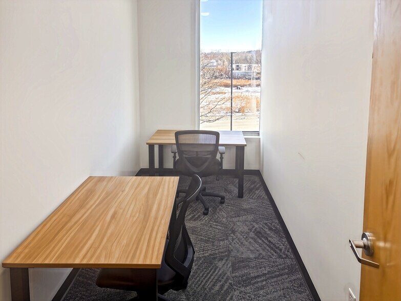 More Photos Of 287 Grove St, Worcester Coworking Space