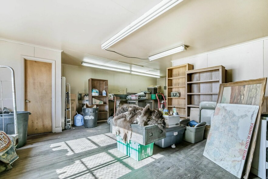 More Photos Of 904 S Grant St, Amarillo Distribution For Lease