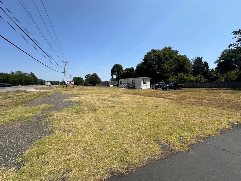 More Photos Of 30122 Three Notch Rd, Charlotte Hall Medical For Sale