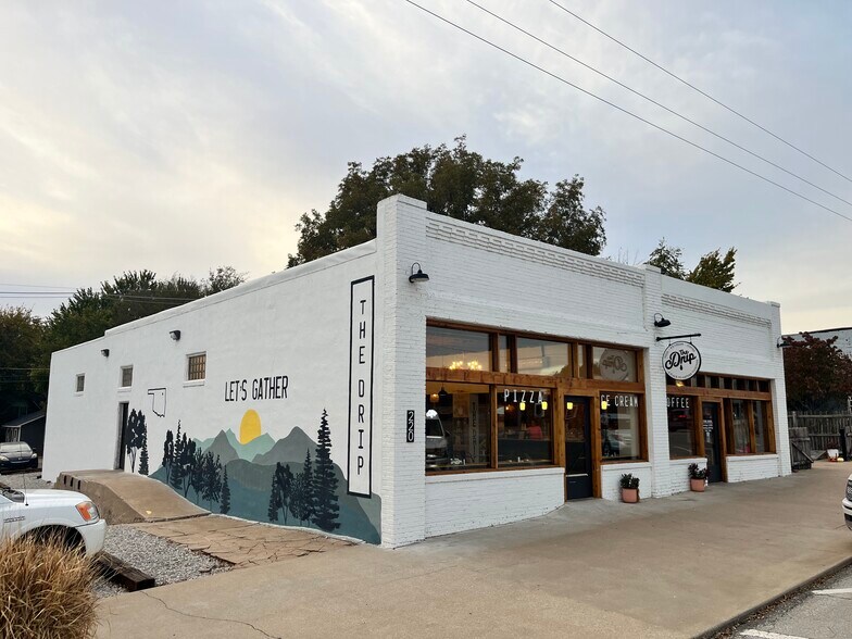 Primary Photo Of 220 S Broadway St, Cleveland Restaurant For Lease