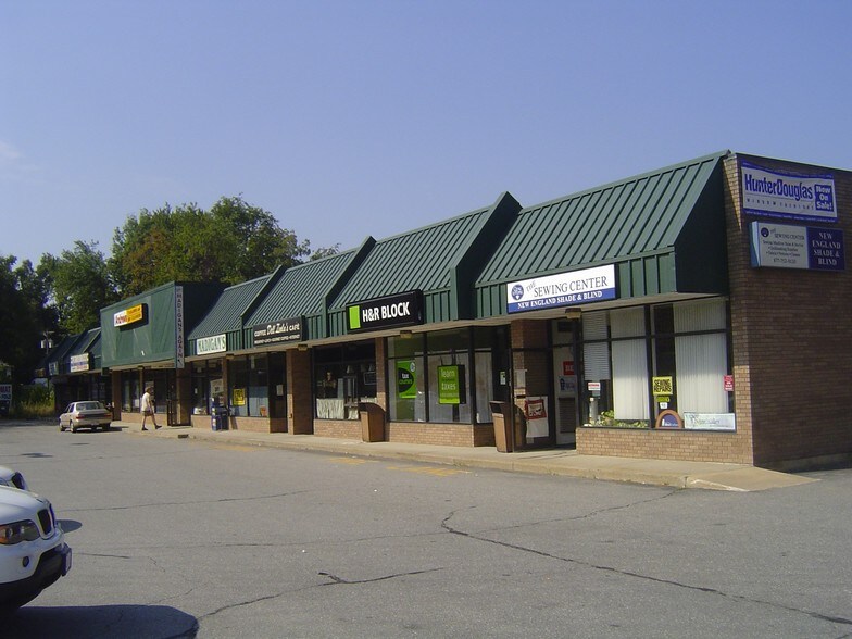 More Photos Of 545 SW Cutoff, Worcester Storefront For Lease