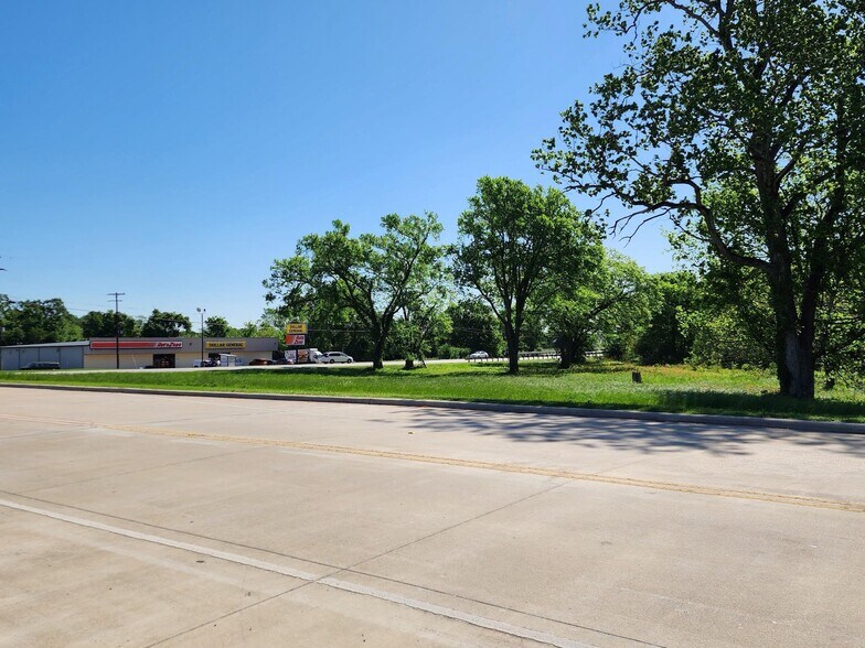 More Photos Of .79 AC BUS 290 Hwy, Hempstead Land For Sale