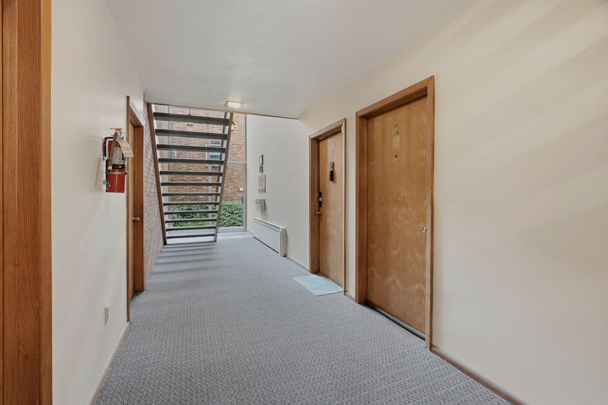 More Photos Of 394 Pierce St, Saint Paul Apartments For Sale