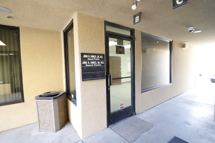 More Photos Of 16017 Tuscola Rd, Apple Valley Medical For Lease
