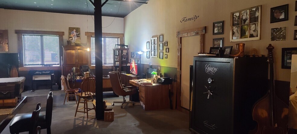 More Photos Of 601 Hyde St, Kalkaska Warehouse For Sale