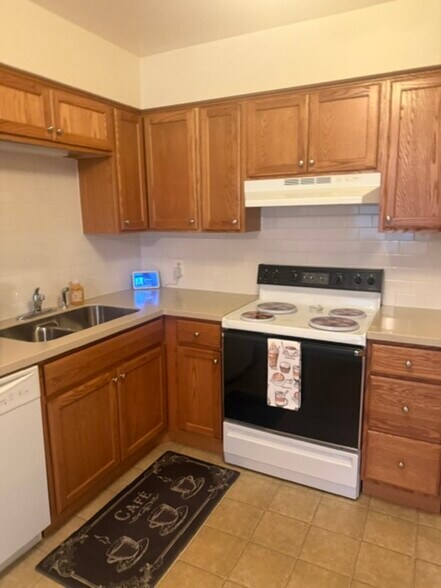 More Photos Of 5028-5030 Heathmoor Dr, Columbus Apartments For Sale