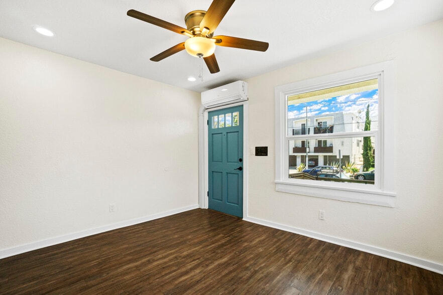 More Photos Of 343 N Occidental Blvd, Los Angeles Apartments For Sale