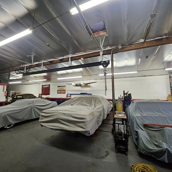 More Photos Of 402 Fleetwood Pl, Glendora Industrial For Sale