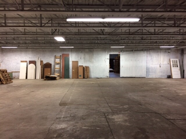 More Photos Of 3817 Lake Shore Dr E, Dunkirk Warehouse For Lease
