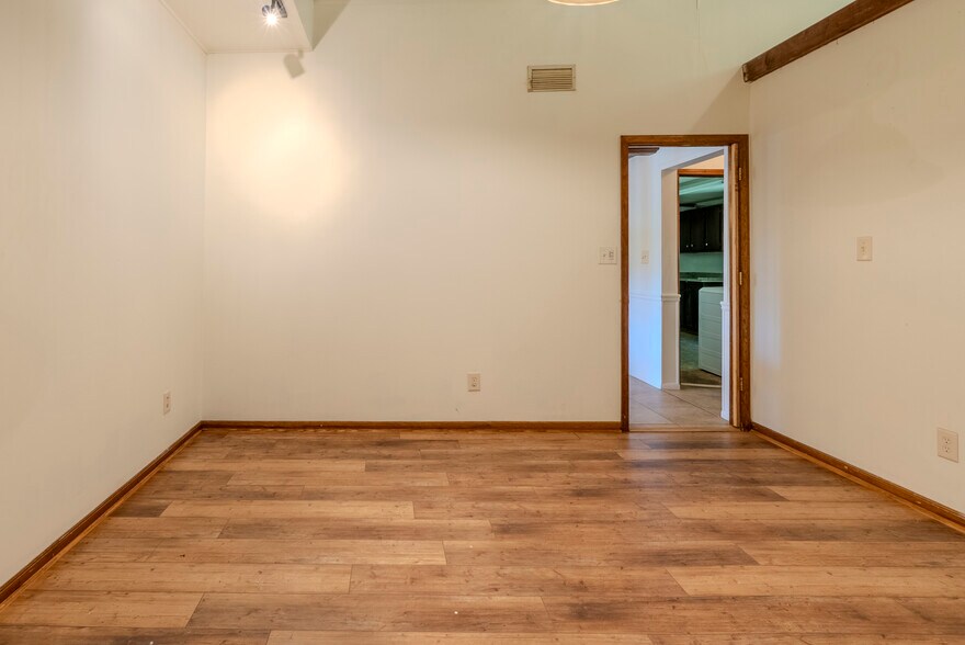 More Photos Of 8356 Sylva Rd, Franklin Office For Sale