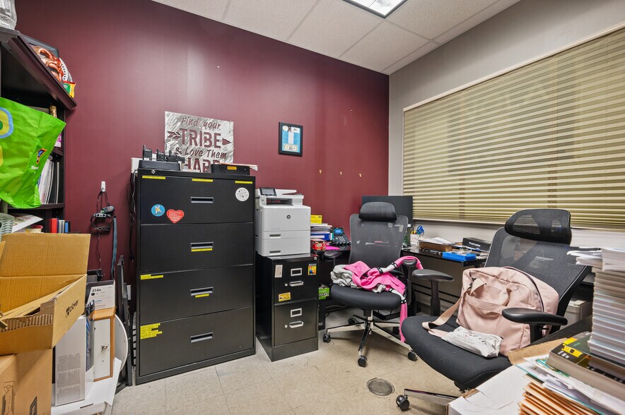 More Photos Of 12-28 McCandless Ave, Pittsburgh Light Distribution For Lease