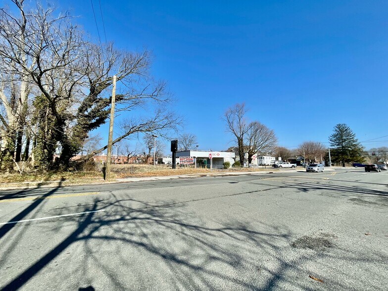 More Photos Of 590 Patchogue Rd, Port Jefferson Station Office For Sale