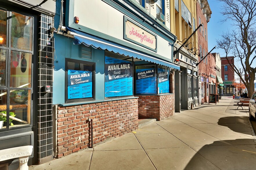 Primary Photo Of 84 Main St, Nyack Restaurant For Lease