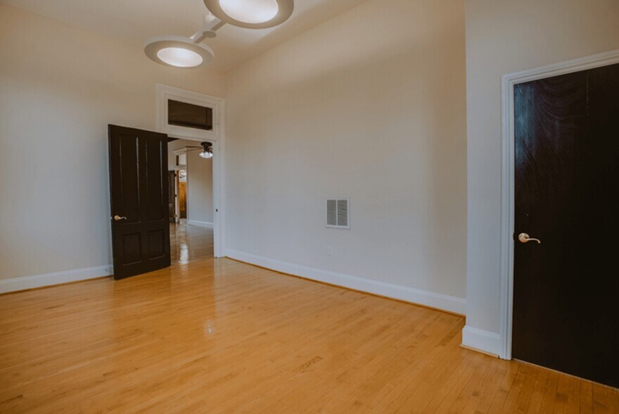 More Photos Of 441 Washington St, Portsmouth Office Residential For Sale