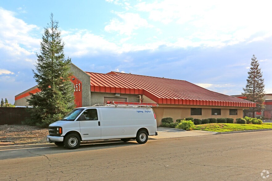 Primary Photo Of 452 W Bedford Ave, Fresno Unknown For Lease