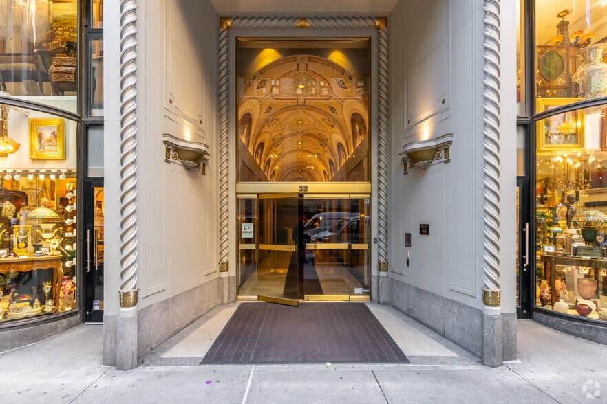 More Photos Of 34-36 W 44th St, New York Medical For Lease