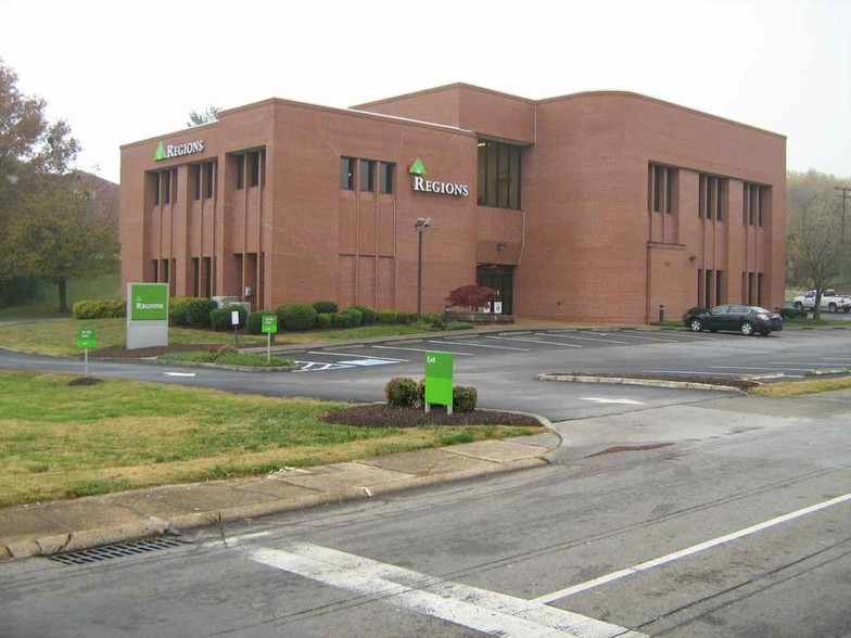 More Photos Of 101 N Rutgers Ave, Oak Ridge Office For Lease
