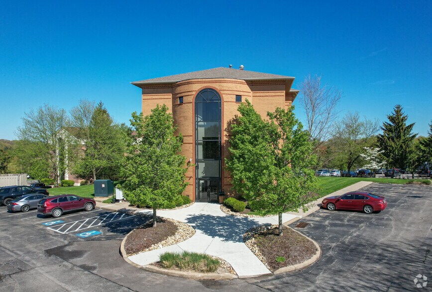 More Photos Of 9500 Brooktree Rd, Wexford Medical For Lease