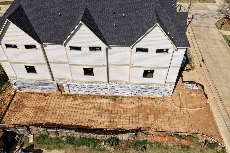 More Photos Of 301 Oak st, Mansfield Multifamily For Sale