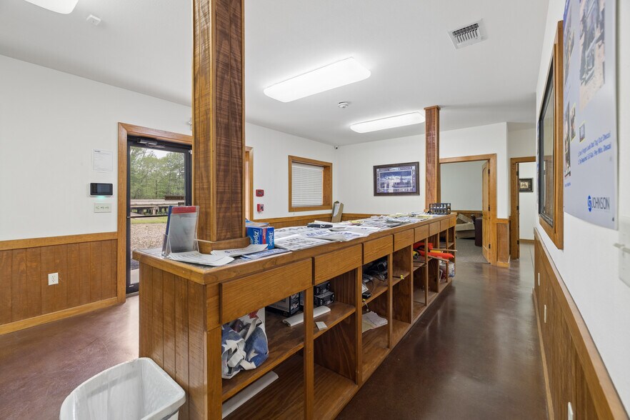 More Photos Of 1510 TX-135, Kilgore Warehouse For Sale