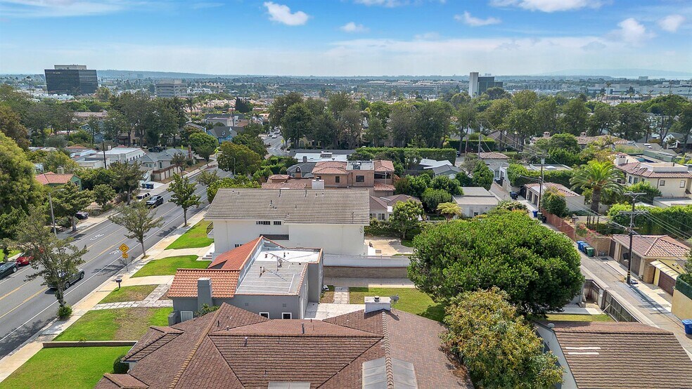 More Photos Of 928 26th St, Santa Monica Land For Sale