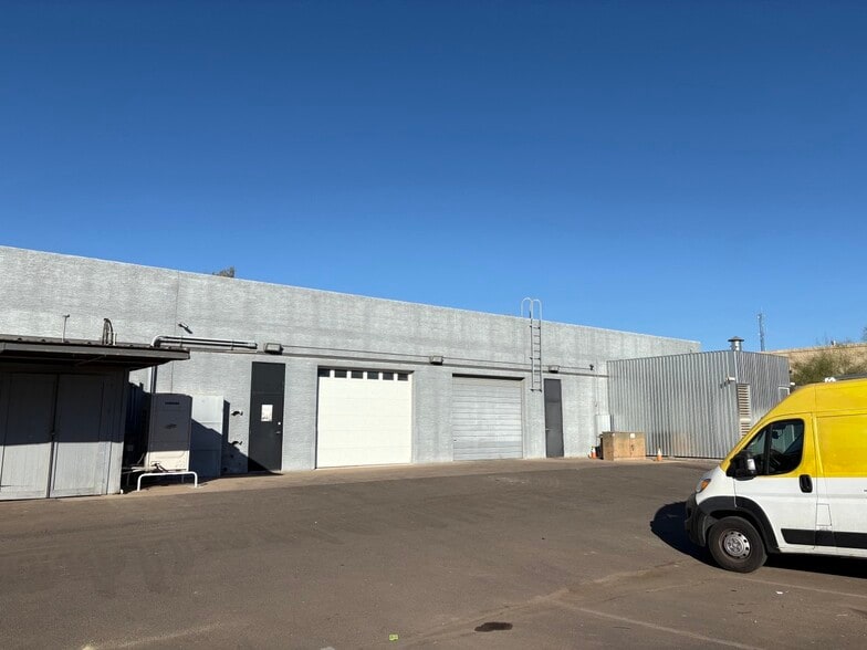 More Photos Of 7595 E Gray Rd, Scottsdale Service For Lease