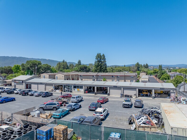 Primary Photo Of 121 Pierce St, Gilroy Auto Repair For Sale