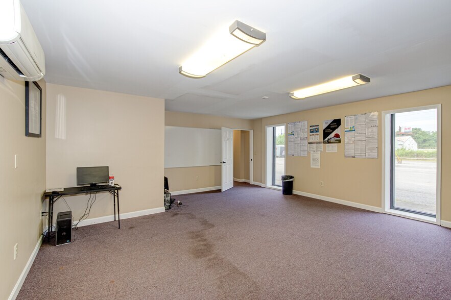 More Photos Of 1242 Nowell Dr, Augusta Warehouse For Sale