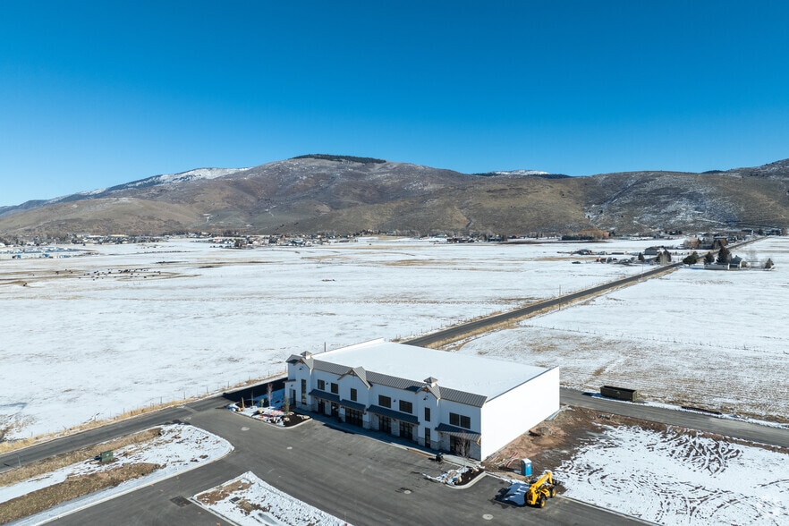 More Photos Of 1223 S Harwood Way, Francis Freestanding For Lease