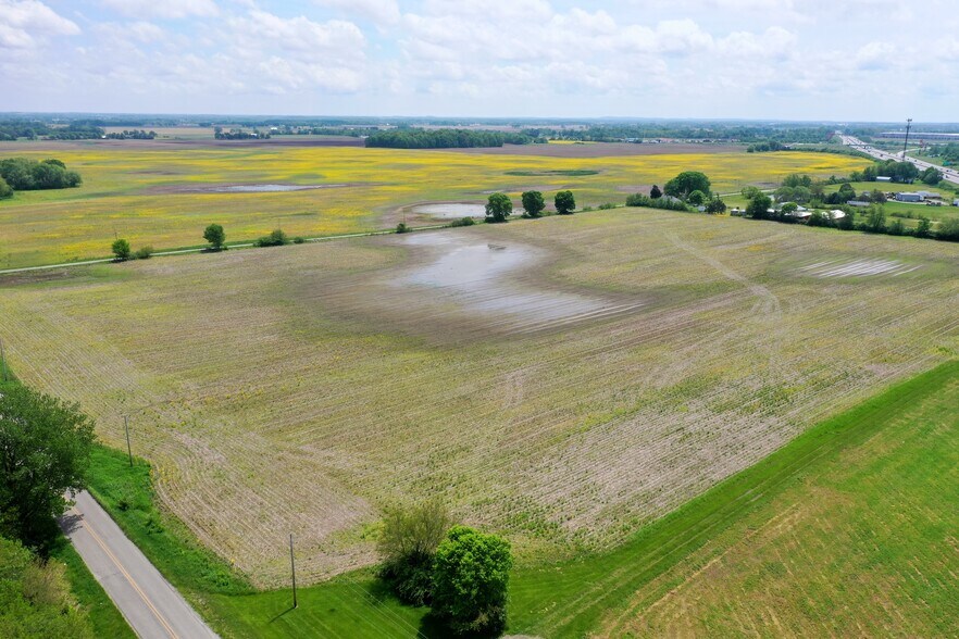 More Photos Of 300 E, Whiteland Land For Sale