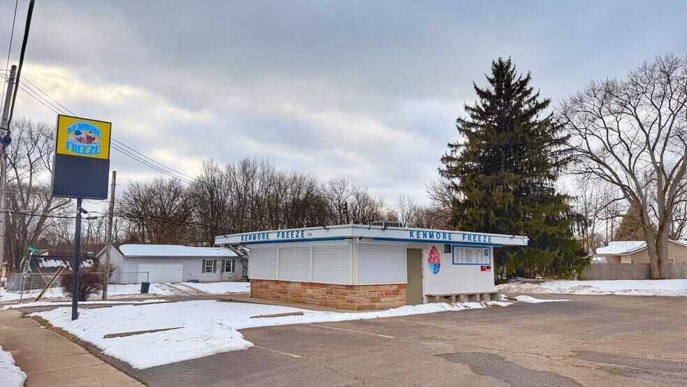 More Photos Of 2036 East Ave, Akron Fast Food For Sale