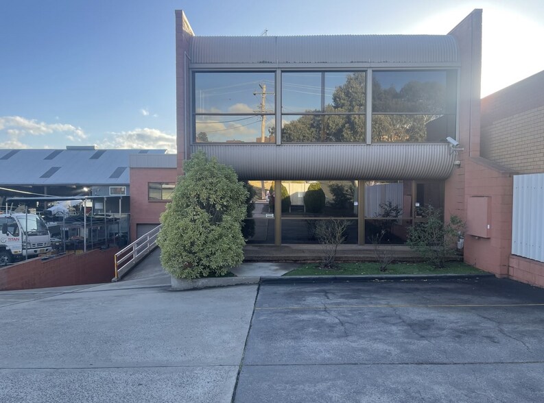 Primary Photo Of 36 John Bull St, Queanbeyan West Warehouse For Lease