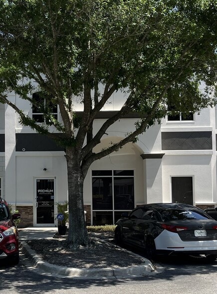 More Photos Of 8803 Futures Dr, Orlando Storefront Retail Office For Sale