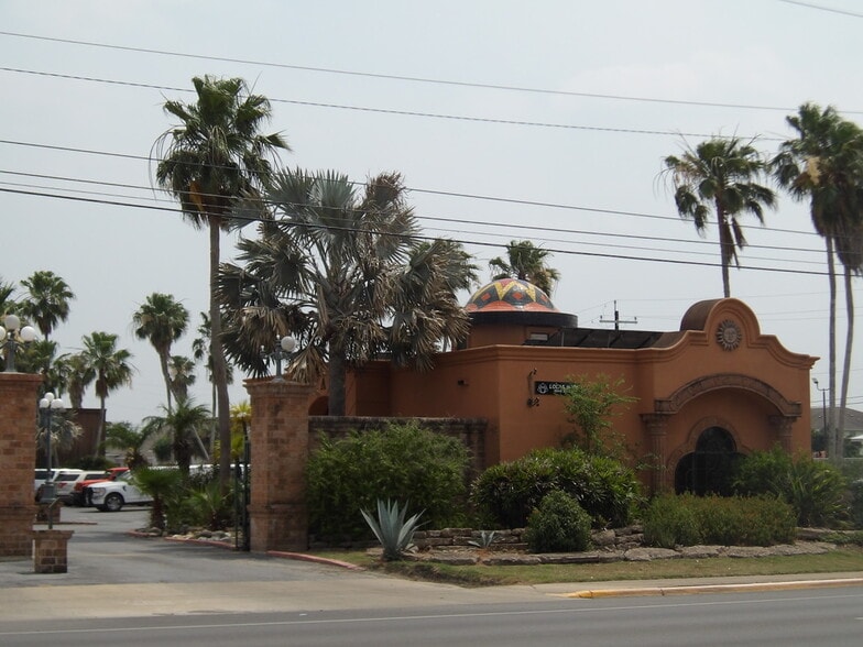 More Photos Of 1906 E Tyler Ave, Harlingen Loft Creative Space For Sale