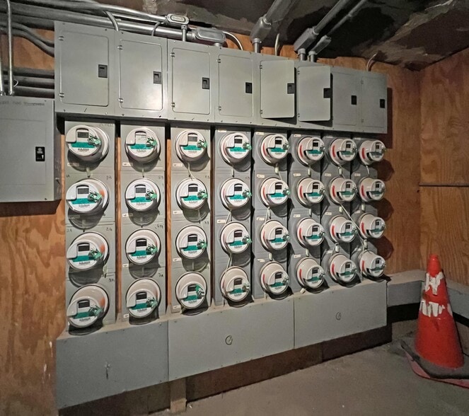 More Photos Of 1463 E 3rd St, Brooklyn Apartments For Sale