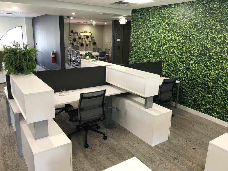 More Photos Of 900 Linton Blvd, Delray Beach Coworking Space