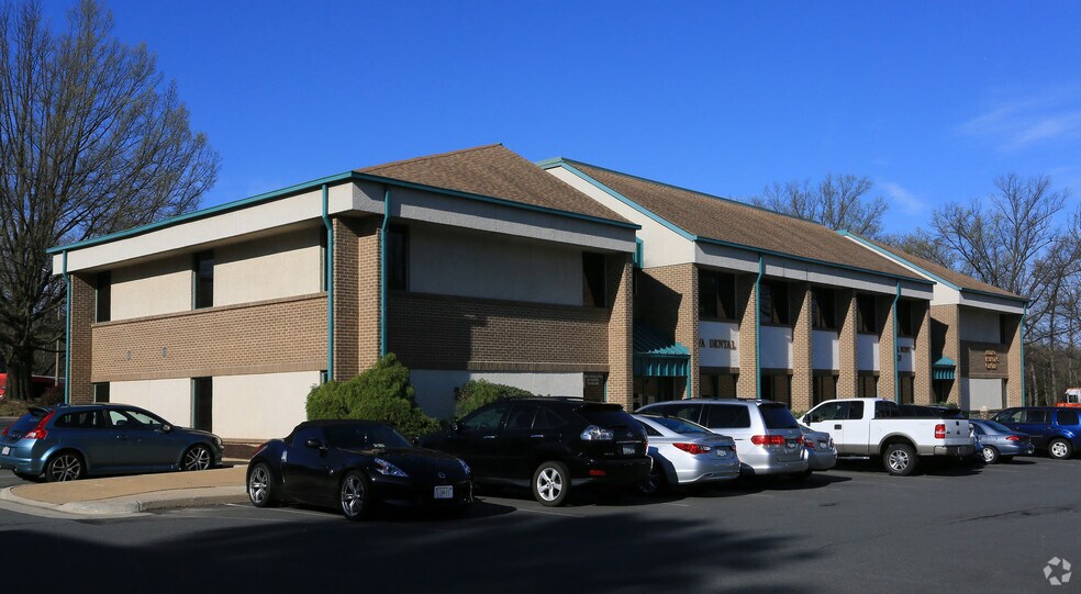 Primary Photo Of 11870-11872 Sunrise Valley Dr, Reston Office For Sale