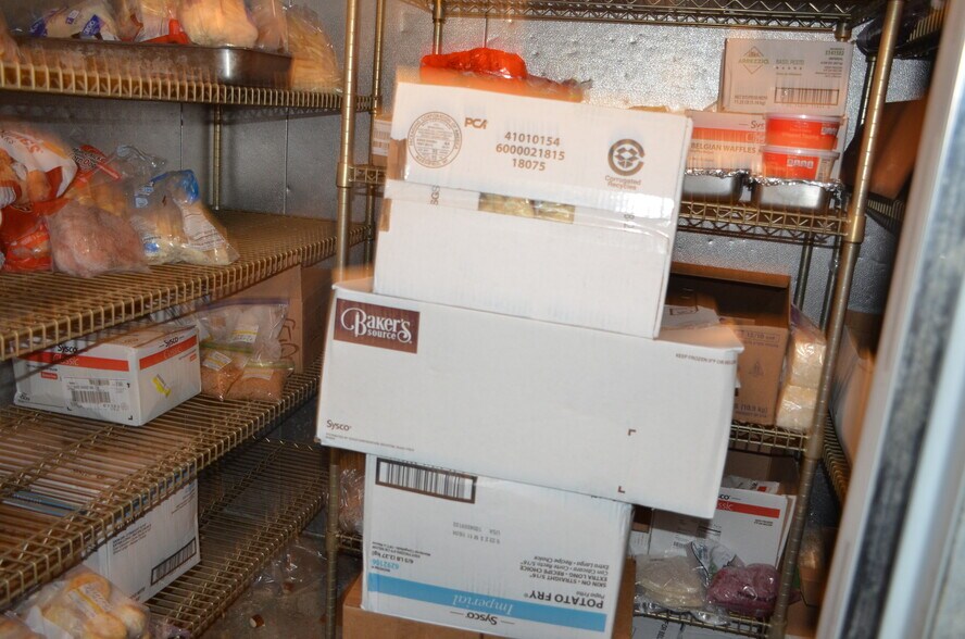 More Photos Of 11 Benton Ave E, Albia Restaurant For Sale