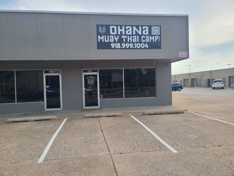 More Photos Of 5515 S Mingo Rd, Tulsa Unknown For Lease