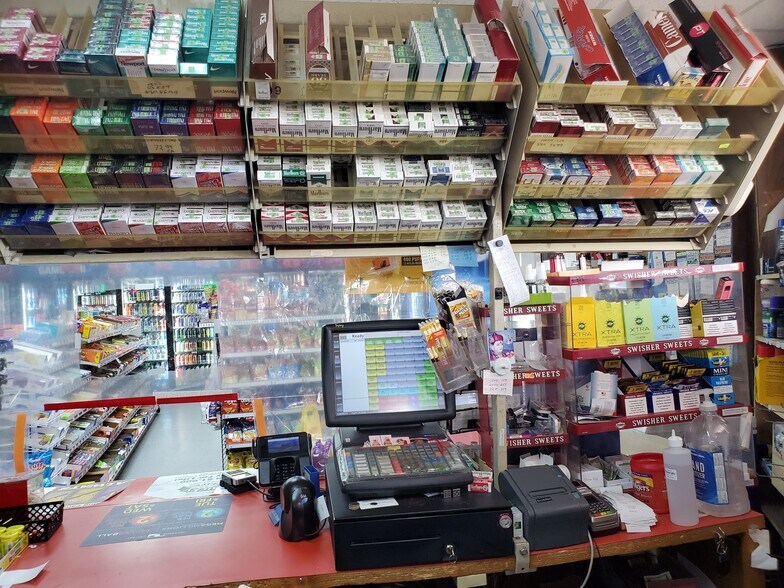 More Photos Of 1424 E Noble Ave, Guthrie Convenience Store For Sale