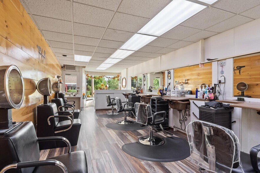 More Photos Of 158 Fairhaven Rd, Worcester Storefront Retail Residential For Sale