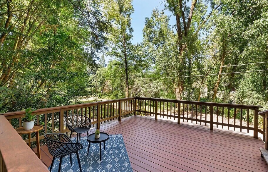 More Photos Of 12060 Highway 116 Hwy, Guerneville Storefront For Sale