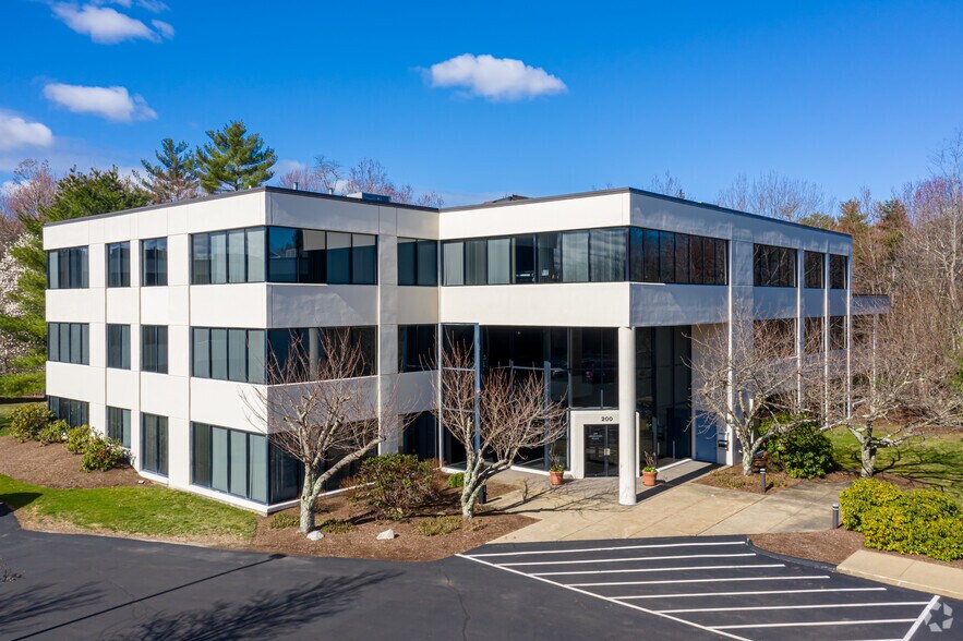 Primary Photo Of 200 Ledgewood Pl, Rockland Unknown For Lease