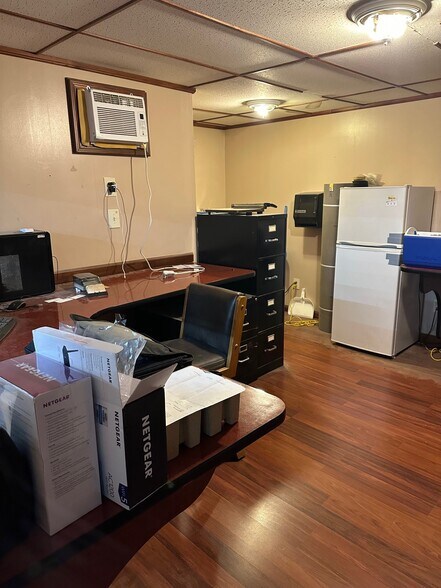 More Photos Of 321 Ramsdell Ave, Buffalo Warehouse For Lease