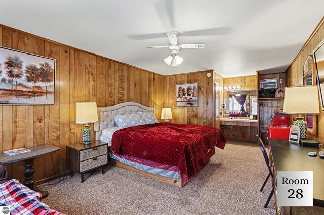 More Photos Of 1100 E Bay St, East Tawas Hotel For Sale